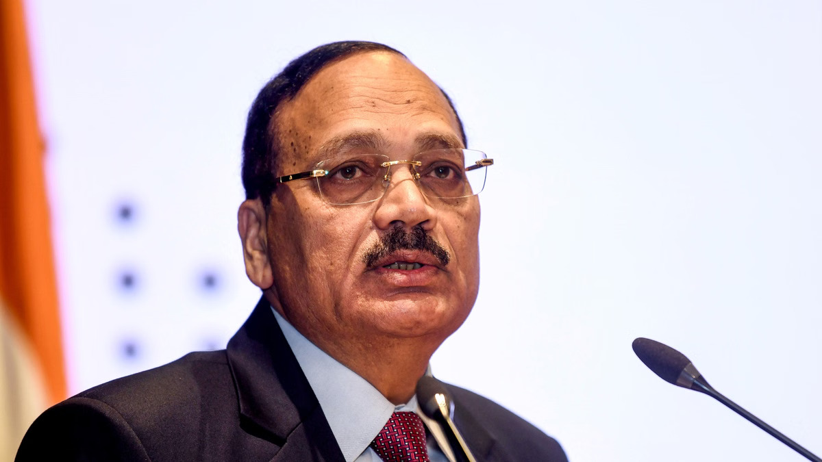 ‘समय बर्बाद न करें’: CJI सूर्यकांत ने वकील को टोका
